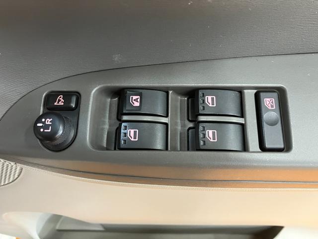 タントＸターボ　ＳＡミラクルオープンドア　片側オートスライドドア　オートエアコン　Ｐスタート　アイドリングストップ　横滑り防止機能　誤発進抑制機能　電動格納ミラー　光軸調整ダイヤル　パワーウィンドウ　キーフリー（神奈川県）の中古車