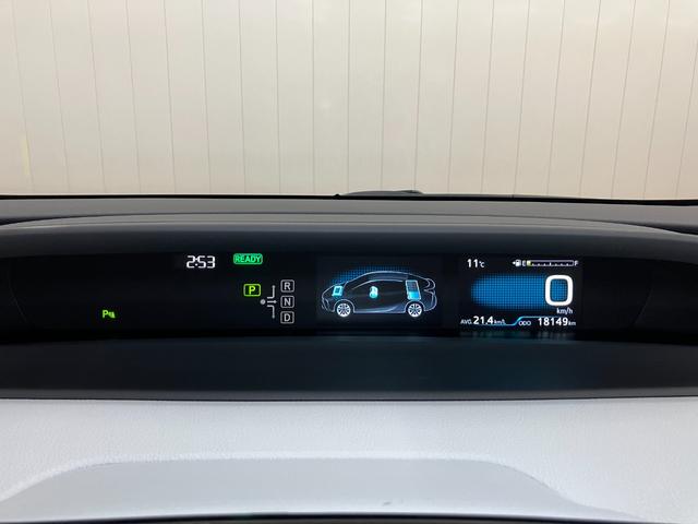 プリウスＳツーリングセレクション衝突被害軽減ブレーキシステム　ハイブリッド　ドラレコ　クルーズコントロール　ステアリングスイッチ　Ｂカメラ　Ｐスタート　オートハイビーム　ＥＴＣ　シートヒーター　キーフリー（神奈川県）の中古車