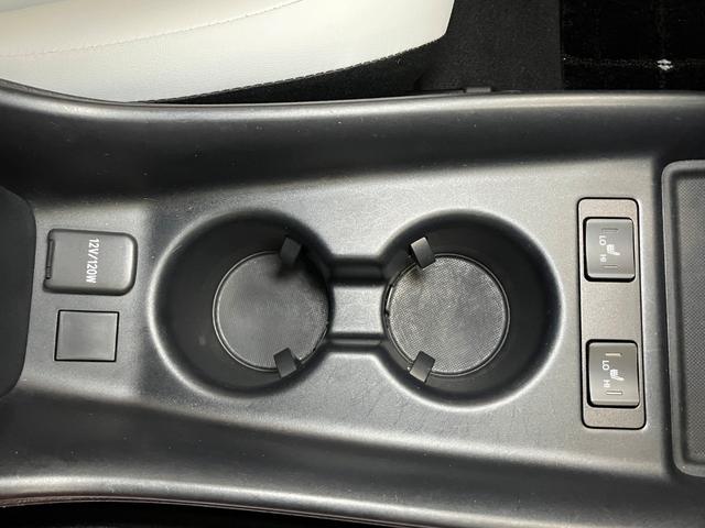 プリウスＳツーリングセレクション衝突被害軽減ブレーキシステム　ハイブリッド　ドラレコ　クルーズコントロール　ステアリングスイッチ　Ｂカメラ　Ｐスタート　オートハイビーム　ＥＴＣ　シートヒーター　キーフリー（神奈川県）の中古車