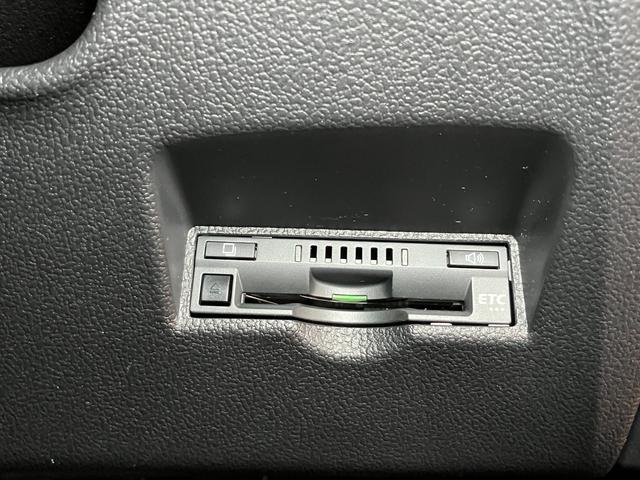 プリウスＳツーリングセレクション衝突被害軽減ブレーキシステム　ハイブリッド　ドラレコ　クルーズコントロール　ステアリングスイッチ　Ｂカメラ　Ｐスタート　オートハイビーム　ＥＴＣ　シートヒーター　キーフリー（神奈川県）の中古車