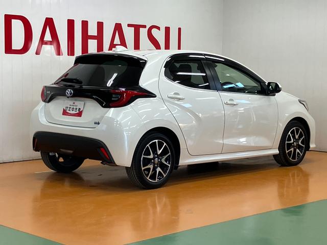 ヤリスハイブリッドＺ衝突被害軽減ブレーキシステム　Ｂカメラ　レーダークルーズコントロール　Ｐスタート　ＥＴＣ　マルチメディアオーディオ　ＵＳＢ接続端子　シートヒーター　ＳＯＳスイッチ（神奈川県）の中古車