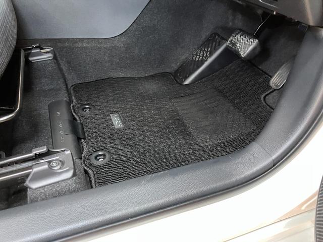 ヤリスハイブリッドＺ衝突被害軽減ブレーキシステム　Ｂカメラ　レーダークルーズコントロール　Ｐスタート　ＥＴＣ　マルチメディアオーディオ　ＵＳＢ接続端子　シートヒーター　ＳＯＳスイッチ（神奈川県）の中古車