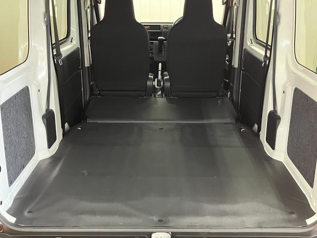 ハイゼットカーゴDXサポカーSワイド適合 ラジオ エアコン アクセサリーソケット コーナーセンサー アイドリングストップ 光軸調整ダイヤル 横滑り防止機能 誤発進抑制機能 パワーウインドウ キーレス(神奈川県)の中古車