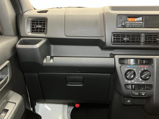 ハイゼットカーゴDXサポカーSワイド適合 ラジオ エアコン アクセサリーソケット コーナーセンサー アイドリングストップ 光軸調整ダイヤル 横滑り防止機能 誤発進抑制機能 パワーウインドウ キーレス(神奈川県)の中古車