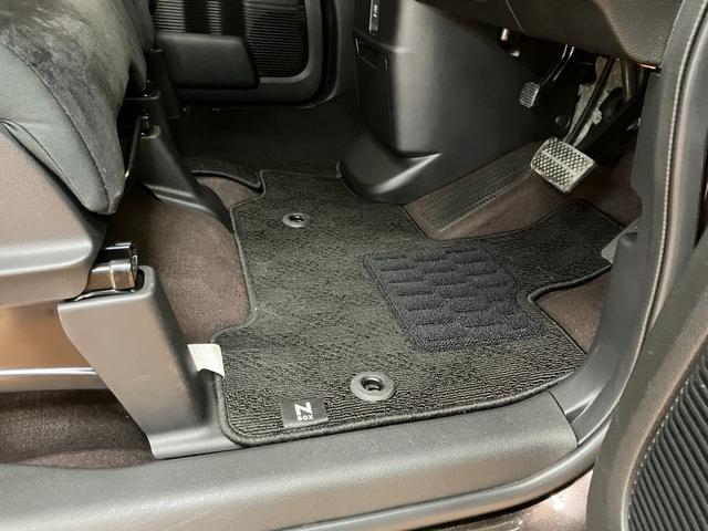 Ｎ−ＢＯＸカスタムＧ・Ｌホンダセンシング衝突被害軽減ブレーキシステム　ドラレコ　Ｂカメラ　ステアリングスイッチ　クルーズコントロール　ＵＳＢ接続端子　ＥＴＣ　両側オートスライドドア　Ｐスタート　レーンアシスト　キーフリー（神奈川県）の中古車