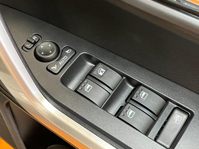 ロッキープレミアムG HEVサポカーSワイド適合 ハイブリッド車 電動パーキングブレーキ USB接続端子 ステアリングスイッチ 全車速追従機能付ACC シートヒーター パノラマモニター対応 S−ペダル コーナーセンサー(神奈川県)の中古車