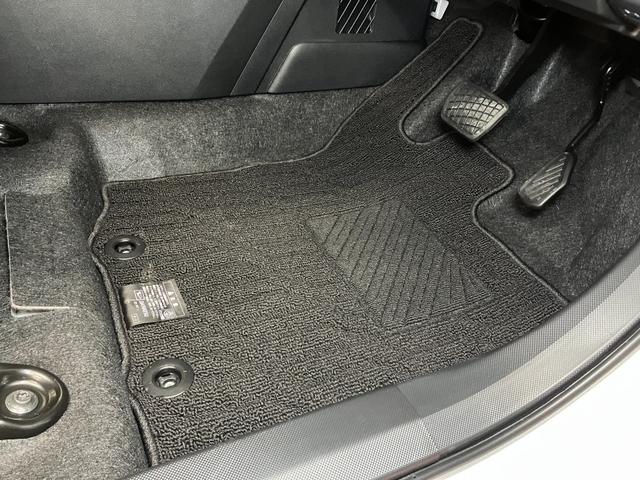 ロッキープレミアムG HEVサポカーSワイド適合 ハイブリッド車 電動パーキングブレーキ USB接続端子 ステアリングスイッチ 全車速追従機能付ACC シートヒーター パノラマモニター対応 S−ペダル コーナーセンサー(神奈川県)の中古車