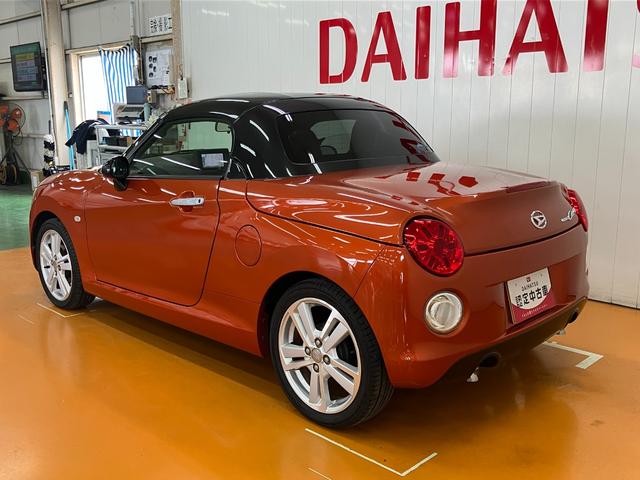 コペンセロオープンカー　二人乗　アクティブトップ　Ｐスタート　シートヒーター　ステアリングスイッチ　ＥＴＣ　エコアイドル　スポーツシート　キーフリー（神奈川県）の中古車