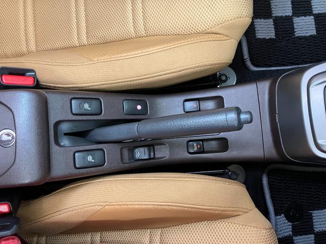 コペンセロオープンカー　二人乗　アクティブトップ　Ｐスタート　シートヒーター　ステアリングスイッチ　ＥＴＣ　エコアイドル　スポーツシート　キーフリー（神奈川県）の中古車