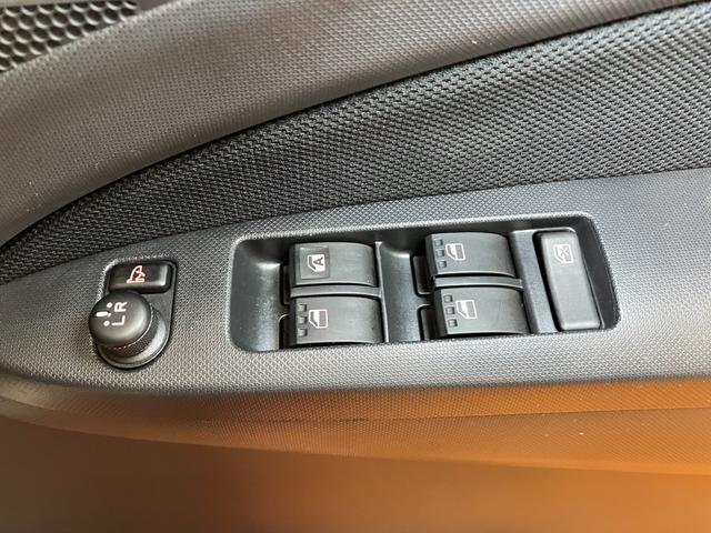 ムーヴカスタム　Ｘリミテッド　ＳＡドラレコ　Ｂカメラ　オートエアコン　ＵＳＢ接続端子　Ｐスタート　エコアイドル　横滑り防止機能　誤発進抑制機能　ＥＴＣ　電動格納ミラー　パワーウインドウ　キーフリー（神奈川県）の中古車