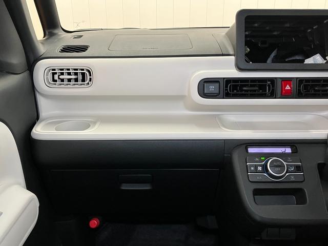 ムーヴキャンバスストライプスＸサポカーＳワイド適合　パノラマモニター対応　両側オートスライドドア　ステアリングスイッチ　ＵＳＢ接続端子　Ｐスタート　コーナーセンサー　アイドリングストップ　キーフリー（神奈川県）の中古車