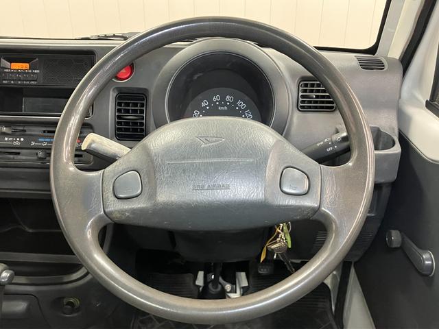 ハイゼットトラックエアコン・パワステ　スペシャル４ＷＤ　三方開　ラジオ　エアコン　光軸調整ダイヤル　パワーステアリング　荷台作業灯（神奈川県）の中古車
