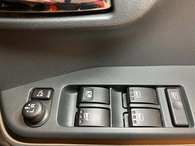 ウェイクＧ　ＳＡスマアシ　Ｂカメラ　両側オートスライドドア　ステアリングスイッチ　ＵＳＢ接続端子　Ｐスタート　エコアイドル　ラゲージアンダートランク　ＥＴＣ　電動格納ミラー　キーフリー（神奈川県）の中古車