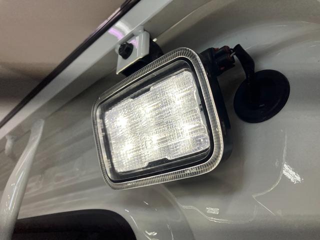 ハイゼットトラックＥＸＴ　Ｐスタート　ナビ　ＥＴＣ　コーナーセンサー　電格サポカーＳワイド適合　三方開　荷台作業灯　Ｐスタート　アイドリングストップ　コーナーセンサー　ナビ　エアコン　ＥＴＣ　電動格納ミラー　パワーウインドウ　キーフリー（神奈川県）の中古車