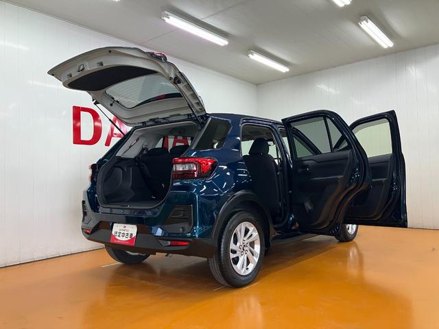 ロッキーＸ　ＨＥＶ　ハイブリッド　電動パーキングブレーキサポカーＳワイド適合　ドラレコ　ハイブリッド車　パノラマモニター対応　電動パーキングブレーキ　ＵＳＢ接続端子　ステアリングスイッチ　　シートヒーター　Ｓ−ペダル　コーナーセンサー　キーフリー（神奈川県）の中古車