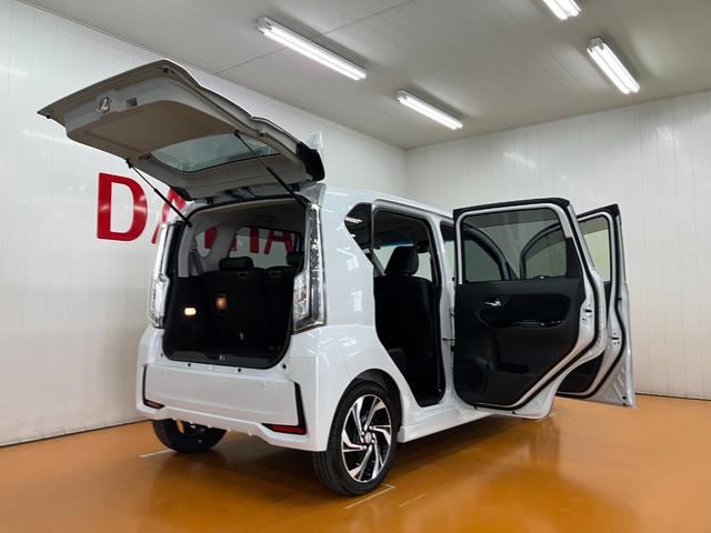 ムーヴカスタム　ＲＳ　ハイパーリミテッドＳＡIII　ＥＴＣ　ナビサポカーＳワイド適合　オートエアコン　フォグランプ　ステアリングスイッチ　Ｐスタート　運転席シートヒーター　アイドリングストップ　パノラマモニター対応　電動格納ミラー　オートハイビーム　キーフリー（神奈川県）の中古車