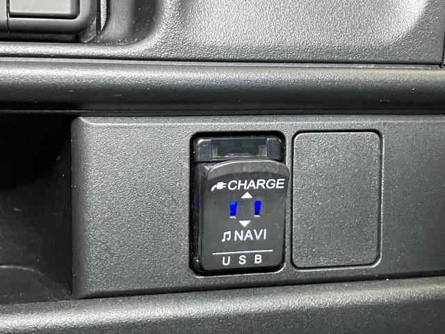 ハイゼットカーゴデラックスＳＡIIIサポカーＳワイド適合　ドラレコ　両側スライドドア　ナビ　エアコン　ＵＳＢ接続端子　ＥＴＣ　アイドリングストップ　オートハイビーム　横滑り防止機能　誤発進抑制機能　キーレス（神奈川県）の中古車