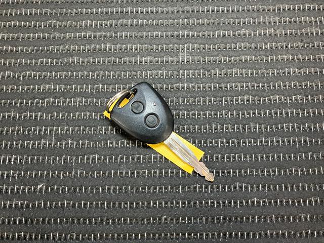 ハイゼットカーゴデラックスＳＡIIIサポカーＳワイド適合　ドラレコ　両側スライドドア　ナビ　エアコン　ＵＳＢ接続端子　ＥＴＣ　アイドリングストップ　オートハイビーム　横滑り防止機能　誤発進抑制機能　キーレス（神奈川県）の中古車