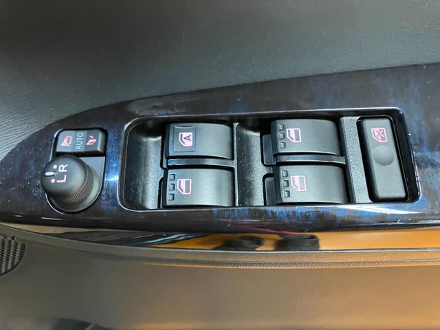 タントカスタムRS トップエディションVS SAIIIサポカーSワイド適合 ミラクルオープンドア 両側オートスライドドア ナビ ドラレコ Bカメラ パノラマモニター対応 ステアリングスイッチ シートヒーター コーナーセンサー Pスタート キーフリー(神奈川県)の中古車