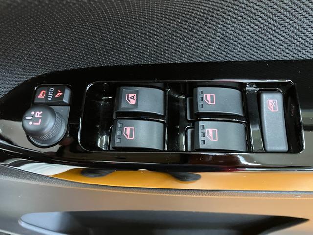 ムーヴカスタム　ＲＳ　ハイパーリミテッドＳＡIII　ナビ　ドラレコサポカーＳワイド適合　ナビ　ドラレコ　オートエアコン　パノラマモニター対応　フォグランプ　ステアリングスイッチ　Ｐスタート　運転席シートヒーター　アイドリングストップ　オートハイビーム　キーフリー（神奈川県）の中古車