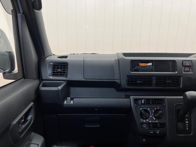 ハイゼットカーゴDX スマートアシスト コーナーセンサー エアコンサポカーSワイド適合 ラジオ エアコン アクセサリーソケット コーナーセンサー アイドリングストップ 光軸調整ダイヤル 横滑り防止機能 誤発進抑制機能 パワーウインドウ(神奈川県)の中古車