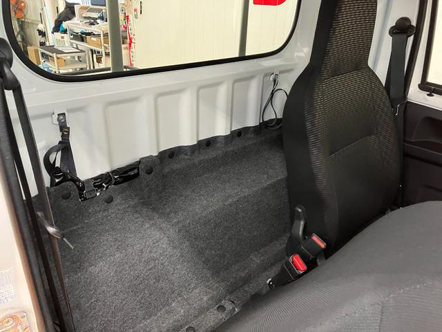 ハイゼットトラックジャンボエクストラ4WD サポカーSワイド適合 三方開 ゴムマット Bカメラ エアコン オーディオ デジタルインナーミラー Pスタート アクセサリーソケット コーナーセンサー 荷台作業灯 電動格納ミラー キーフリー(神奈川県)の中古車