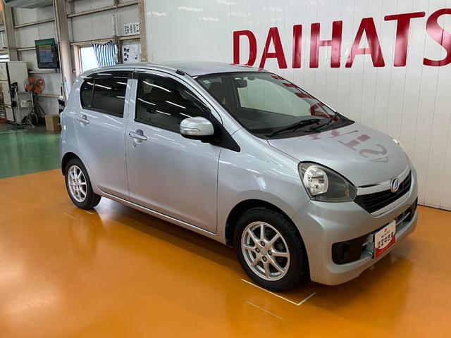 ミライースＧ　ＳＡ　社外ナビ　ＥＴＣスマアシ　Ｂカメラ　オートエアコン　Ｐスタート　エコアイドル　横滑り防止機能　誤発進抑制機能　ＥＴＣ　電動格納ミラー　パワーウインドウ　キーフリー（神奈川県）の中古車