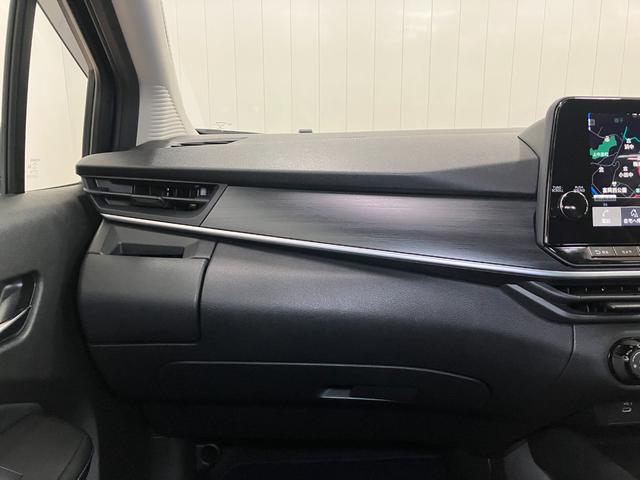 ノートＸ　純正ナビ　ＵＳＢ接続端子　ワイヤレス充電器衝突被害軽減ブレーキシステム　ドラレコ　全周囲カメラ　ステアリングスイッチ　ＵＳＢ接続端子　ワイヤレス充電器　電動パーキングブレーキ　ＳＯＳスイッチ　デジタルインナーミラー　ＥＴＣ　キーフリー（神奈川県）の中古車