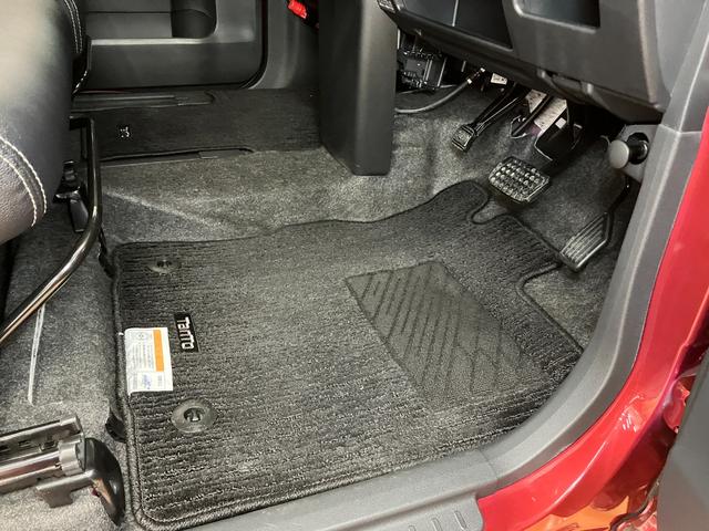 タントカスタムＲＳ　トップエディションＳＡ　ナビ　ＥＴＣ　Ｂカメラミラクルオープンドア　ナビ　ＥＴＣ　Ｂカメラ　両側オートスライドドア　Ｐスタート　ステアリングスイッチ　アイドリングストップ　横滑り防止機能　アルミホイール　キーフリー（神奈川県）の中古車