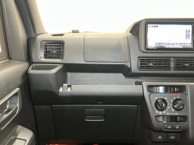 ハイゼットカーゴＤＸ　ナビ　ドラレコ　ＥＴＣ　Ｂカメラ　コーナーセンサーサポカーＳワイド適合　ナビ　ドラレコ　ＥＴＣ　エアコン　Ｂカメラ　ＵＳＢ接続端子　コーナーセンサー　アイドリングストップ　光軸調整ダイヤル　横滑り防止機能　誤発進抑制機能　パワーウインドウ　キーレス（神奈川県）の中古車