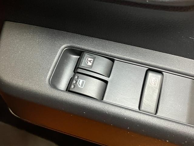 ハイゼットカーゴＤＸ　ナビ　ドラレコ　ＥＴＣ　Ｂカメラ　コーナーセンサーサポカーＳワイド適合　ナビ　ドラレコ　ＥＴＣ　エアコン　Ｂカメラ　ＵＳＢ接続端子　コーナーセンサー　アイドリングストップ　光軸調整ダイヤル　横滑り防止機能　誤発進抑制機能　パワーウインドウ　キーレス（神奈川県）の中古車