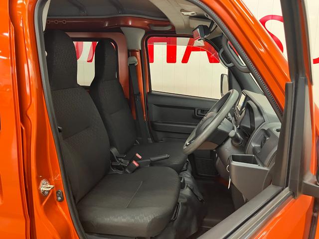 ハイゼットカーゴＤＸ　ナビ　ドラレコ　ＥＴＣ　Ｂカメラ　コーナーセンサーサポカーＳワイド適合　ナビ　ドラレコ　ＥＴＣ　エアコン　Ｂカメラ　ＵＳＢ接続端子　コーナーセンサー　アイドリングストップ　光軸調整ダイヤル　横滑り防止機能　誤発進抑制機能　パワーウインドウ　キーレス（神奈川県）の中古車