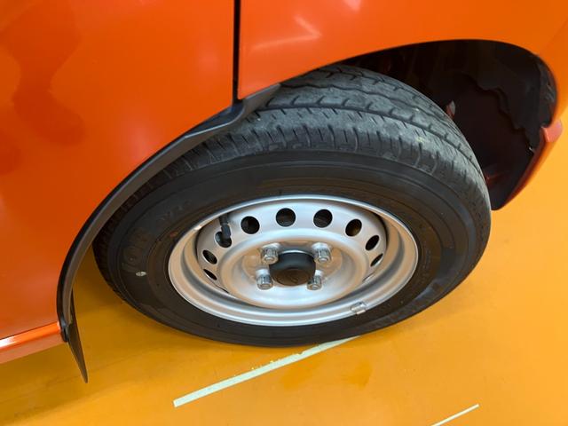 ハイゼットカーゴＤＸ　ナビ　ドラレコ　ＥＴＣ　Ｂカメラ　コーナーセンサーサポカーＳワイド適合　ナビ　ドラレコ　ＥＴＣ　エアコン　Ｂカメラ　ＵＳＢ接続端子　コーナーセンサー　アイドリングストップ　光軸調整ダイヤル　横滑り防止機能　誤発進抑制機能　パワーウインドウ　キーレス（神奈川県）の中古車