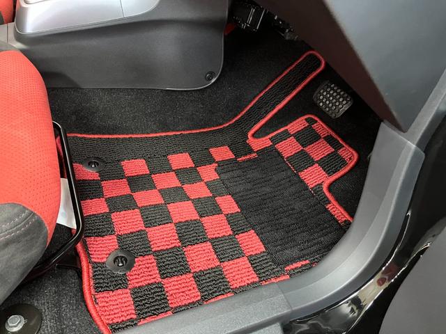 コペンセロ　Ｓ　ビルシュタイン　レカロシート　ＥＴＣオープンカー　二人乗　アクティブトップ　レカロ製スポーツシート　ビルシュタイン　ｍｏｍｏ製ステアリングホイール　パドルシフト　ＥＴＣ　Ｐスタート　シートヒーター　Ｂｌｕｅｔｏｏｔｈオーディオ（神奈川県）の中古車