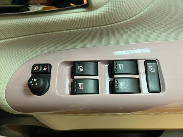 ムーヴキャンバスＧメイクアップリミテッド　ＳＡIII　ナビ　パノラマモニターサポカーＳワイド適合　Ｂカメラ　ナビ　ＥＴＣ　ＵＳＢ接続端子　ステアリングスイッチ　パノラマモニター対応　両側オートスライドドア　アイドリングストップ　Ｐスタート　キーフリー（神奈川県）の中古車