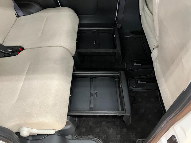 ムーヴキャンバスＧメイクアップリミテッド　ＳＡIII　ナビ　パノラマモニターサポカーＳワイド適合　Ｂカメラ　ナビ　ＥＴＣ　ＵＳＢ接続端子　ステアリングスイッチ　パノラマモニター対応　両側オートスライドドア　アイドリングストップ　Ｐスタート　キーフリー（神奈川県）の中古車