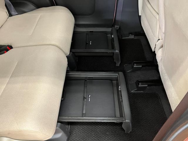 ムーヴキャンバスGブラックアクセントVS SAIII ETC シートヒーターサポカーSワイド適合 Bカメラ パノラマモニター対応 シートヒーター 両側オートスライドドア アイドリングストップ 横滑り防止機能 誤発進抑制機能 Pスタート キーフリー(神奈川県)の中古車