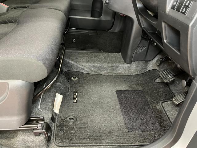 タントカスタムＸ　ミラクルオープンドア　シートヒーターミラクルオープンドア　片側オートスライドドア　Ｐスタート　シートヒーター　電動格納ミラー　パワーウィンドウ　アルミホイール　アイドリングストップ　横滑り防止機能　キーフリー（神奈川県）の中古車