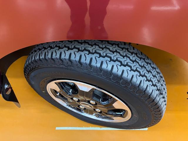 ハイゼットトラックジャンボエクストラ４ＷＤ　サポカーＳワイド適合　三方開　ゴムマット　Ｂカメラ　ＣＶＴ　エアコン　ディスプレイオーディオ　ＵＳＢ接続端子　ＥＴＣ　Ｐスタート　コーナーセンサー　荷台作業灯　電動格納ミラー　キーフリー（神奈川県）の中古車