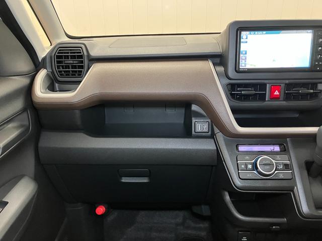 ムーヴX 新品純正カーナビ USB接続端子サポカーSワイド適合 片側オートスライドドア Bカメラ ステアリングスイッチ 純正カーナビ USB接続端子 Pスタート アイドリングストップ コーナーセンサー キーフリー(神奈川県)の中古車