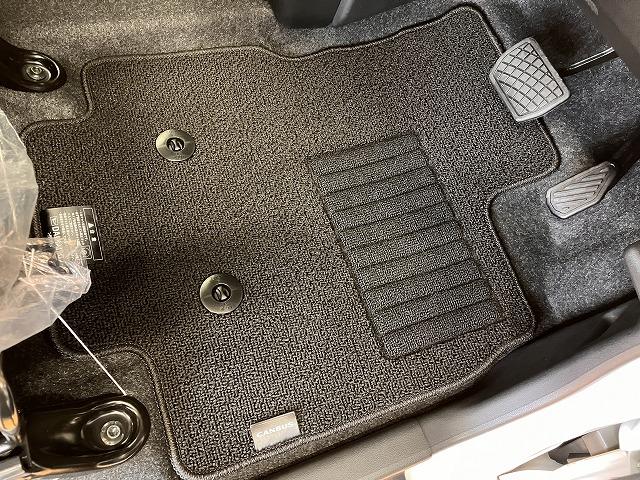 ムーヴキャンバスストライプスＧ　パノラマモニター対応　両側オートスライドドアサポカーＳワイド適合　パノラマモニター対応　ＵＳＢ接続端子　電動パーキングブレーキ　シートヒーター　両側オートスライドドア　Ｐスタート　置きラクボックス　ホッとカップホルダー　キーフリー（神奈川県）の中古車