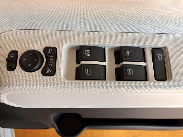 ムーヴキャンバスストライプスＧサポカーＳワイド適合　パノラマモニター対応　ＵＳＢ接続端子　電動パーキングブレーキ　シートヒーター　両側オートスライドドア　Ｐスタート　ホッとカップホルダー　置きラクボックス　キーフリー（神奈川県）の中古車