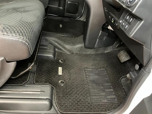 タントカスタムＸサポカーＳワイド適合　ドラレコ　ミラクルオープンドア　Ｂカメラ　両側オートスライドドア　Ｐスタート　コーナーセンサー　シートヒーター　ステアリングスイッチ　ＵＳＢ接続端子　ＥＴＣ　キーフリー（神奈川県）の中古車