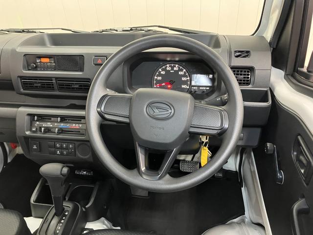 ハイゼットトラックスタンダード　社外デジタルインナーミラー　ＥＴＣサポカーＳワイド適合　三方開　ゴムマット　ラジオ　エアコン　コーナーセンサー　アイドリングストップ　横滑り防止機能　誤発進抑制機能　アクセサリーソケット　社外デジタルインナーミラー　ＥＴＣ（神奈川県）の中古車