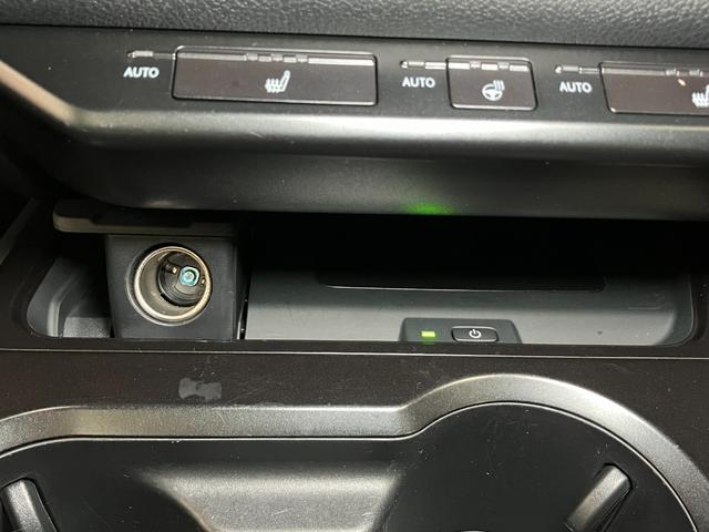 ＵＸＵＸ２００　バージョンＣ衝突被害軽減ブレーキシステム　ドラレコ　ブラインドスポットモニター　Ｂカメラ　ステアリングスイッチ　クルーズコントロール　電動パーキングブレーキ　シートヒーター　ステアリングヒーター（神奈川県）の中古車