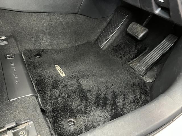 ＵＸＵＸ２００　バージョンＣ衝突被害軽減ブレーキシステム　ドラレコ　ブラインドスポットモニター　Ｂカメラ　ステアリングスイッチ　クルーズコントロール　電動パーキングブレーキ　シートヒーター　ステアリングヒーター（神奈川県）の中古車