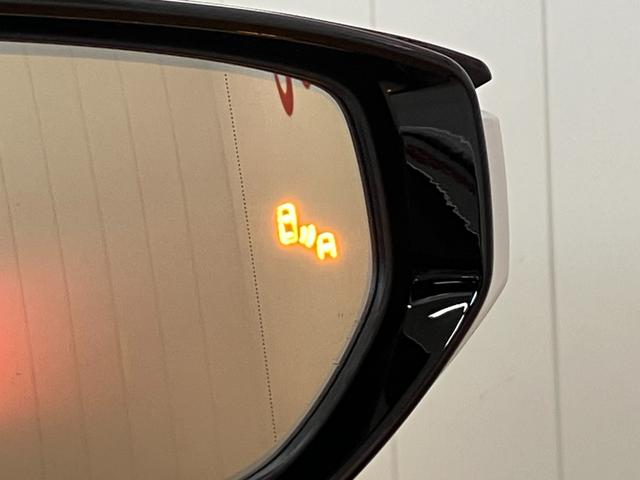 ＵＸＵＸ２００　バージョンＣ衝突被害軽減ブレーキシステム　ドラレコ　ブラインドスポットモニター　Ｂカメラ　ステアリングスイッチ　クルーズコントロール　電動パーキングブレーキ　シートヒーター　ステアリングヒーター（神奈川県）の中古車