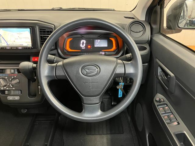 ミライースＬ　ＳＡIII　カーナビ　電動格納ミラーサポカーＳワイド適合　Ｂカメラ　エアコン　コーナーセンサー　光軸調整ダイヤル　オートハイビーム　アイドリングストップ　横滑り防止機能　誤発進抑制機能　パワーウインドウ　キーレス（神奈川県）の中古車