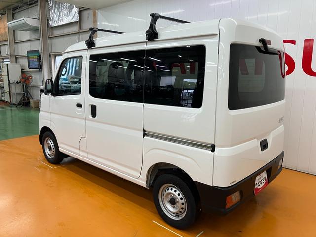 ハイゼットカーゴＤＸ　エアコン　コーナーセンサー　パワーウィンドウサポカーＳワイド適合　ラジオ　エアコン　アクセサリーソケット　コーナーセンサー　アイドリングストップ　光軸調整ダイヤル　横滑り防止機能　誤発進抑制機能　パワーウインドウ　キーレス（神奈川県）の中古車