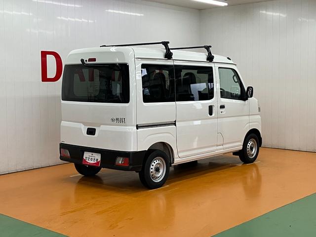 ハイゼットカーゴＤＸ　エアコン　コーナーセンサー　パワーウィンドウサポカーＳワイド適合　ラジオ　エアコン　アクセサリーソケット　コーナーセンサー　アイドリングストップ　光軸調整ダイヤル　横滑り防止機能　誤発進抑制機能　パワーウインドウ　キーレス（神奈川県）の中古車